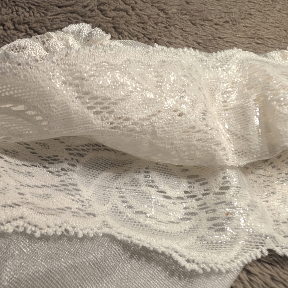 White Lace Sheer Thighs / Stockings - Picture 4 of 5